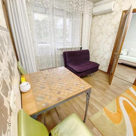 Apartments Ahmetova 4 21 Almatî Exterior foto